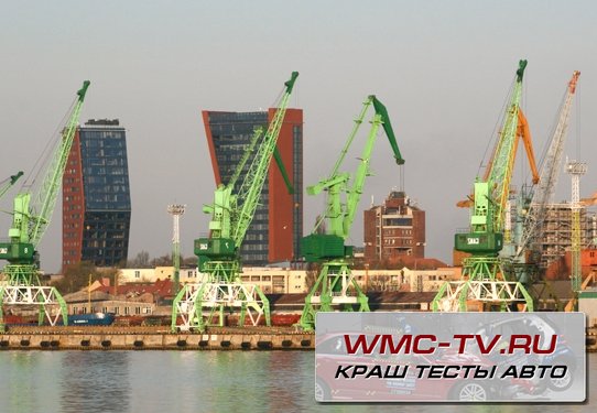 Поставка 10 кранов в порт для реставрации