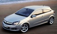 Opel Astra GTC - маленький, но мощный автомобиль