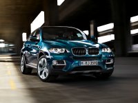 Автомобиль БМВ модели X5